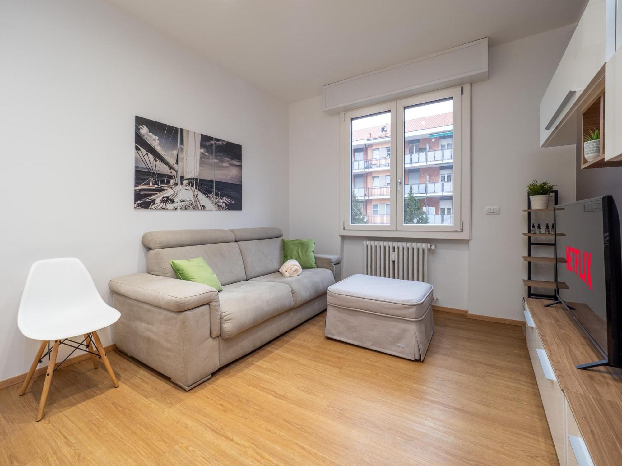 Milano 5 Guests - Modern Apt With Balcony Dış mekan fotoğraf