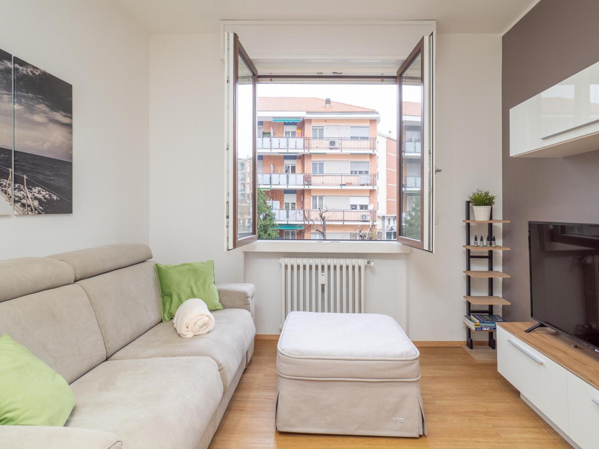Milano 5 Guests - Modern Apt With Balcony Dış mekan fotoğraf